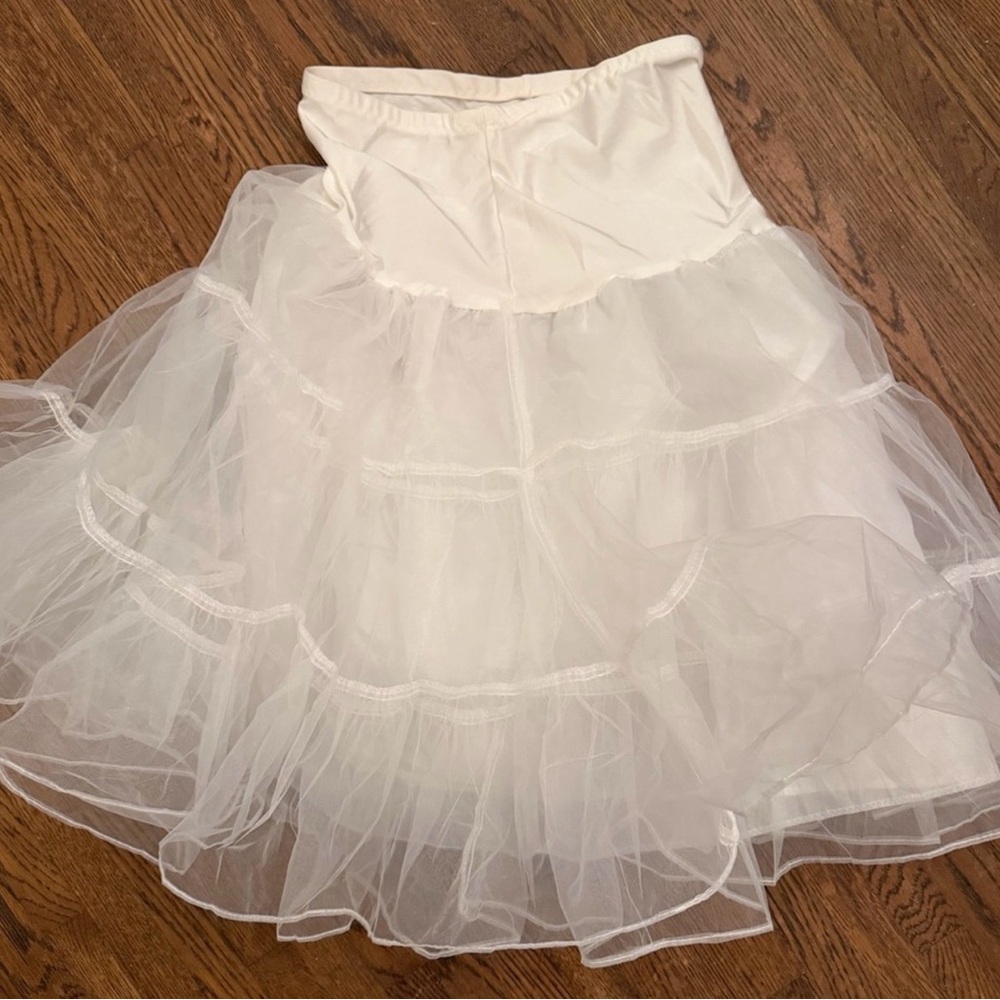 White crinoline petticoat new! Never worn